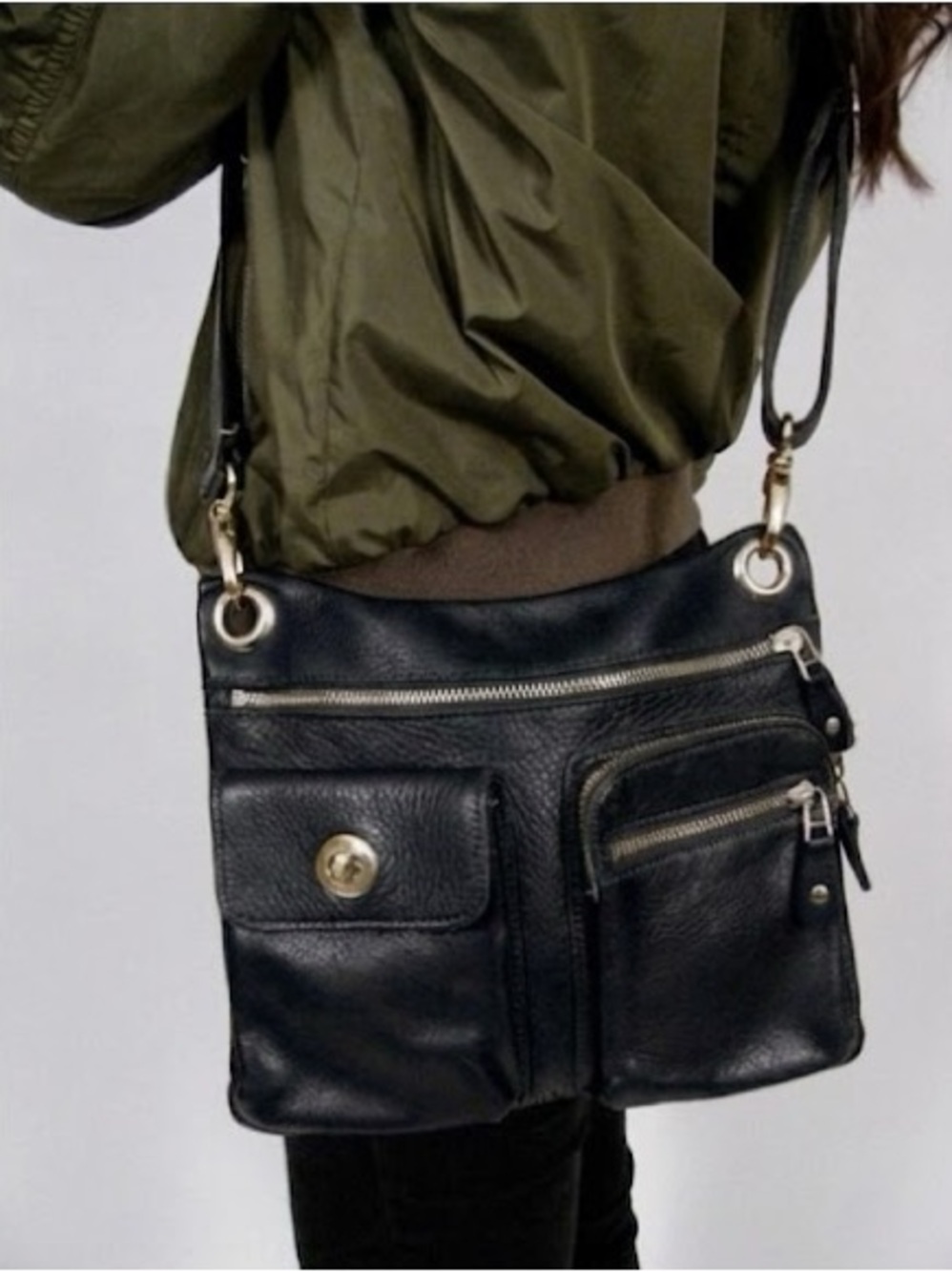 Roots vintage Black Leather Crossbody Bag village